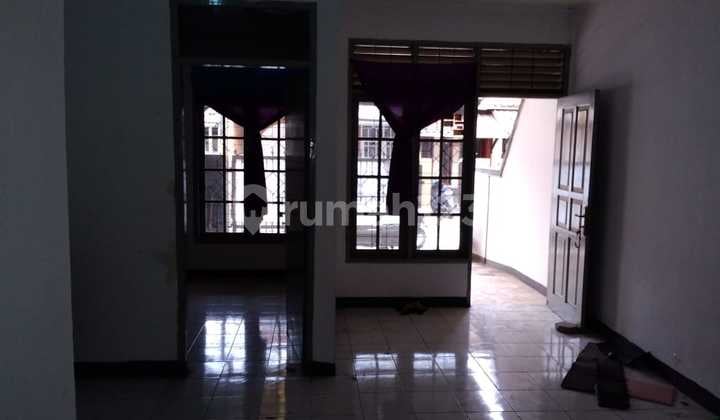 Dijual Rumah Siap Huni Nyaman Terawat Lokasi Strategis di Taman Cibaduyut Indah 1 Bandung