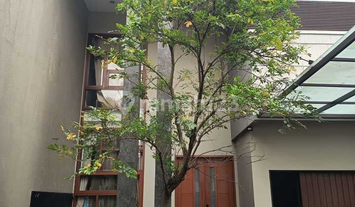 Dijual Cepat Rumah Lux 2 Lantai Siap Huni Nunasa Villa Bali dengan Kolam Renang di Sayap Moch Ramdan Bandung