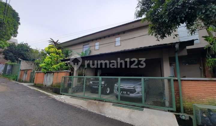 Dijual Rumah Furnish Siap Huni Nyaman Terawat Lokasi di Cigadung Bandung