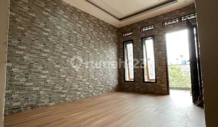 Dijual Rumah Semi Furnish Siap Huni Lokasi Strategis di Antapani Bandung