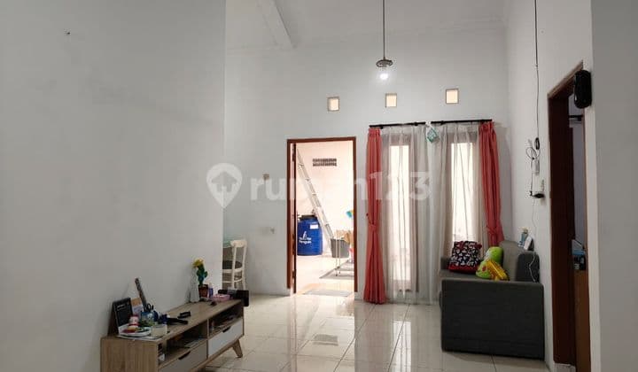 Dijual Rumah Nyaman Siap Huni Minimalis Lokasi di Taman Kopo Indah 3 Bandung
