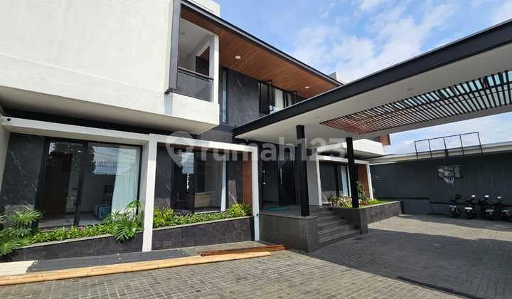 Dijual Rumah Mewah Full Furnished Siap Huni Modern Minimalis Lokasi di Padasaluyu Utara Bandung