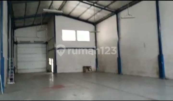 Disewakan Gudang 2 Lantai Nyaman Siap Pakai Cocok untuk Usaha Lokasi di Bizpark A5 Bandung