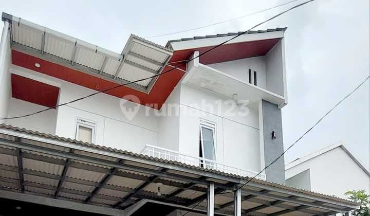 Dijual Rumah Siap Huni Nyaman Terawat Lokasi di Tirtawangi Ciganitri Buah Batu Bandung