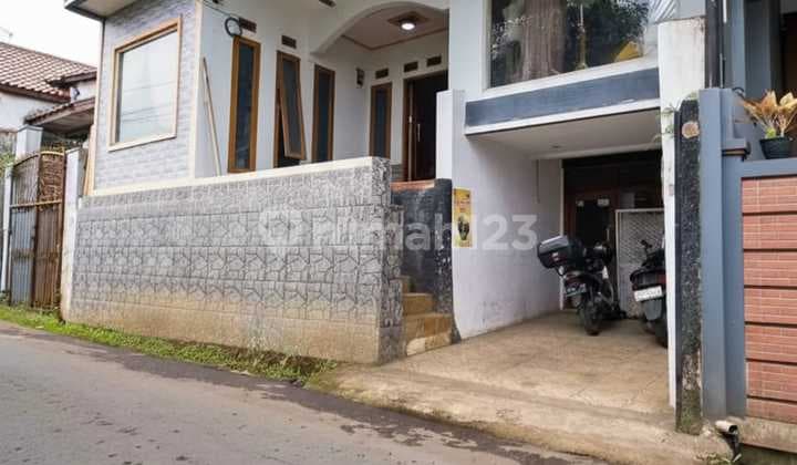 Dijual Rumah 2 Lantai Nyaman Siap Huni Lokasi di Cipageran Cimahi Bandung