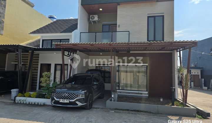 Dijual Cepat Rumah Baru Mewah Cantik Nyaman Siap Huni Lokasi di Komplek Griya Cikambuy Sangkanhurip Bandung