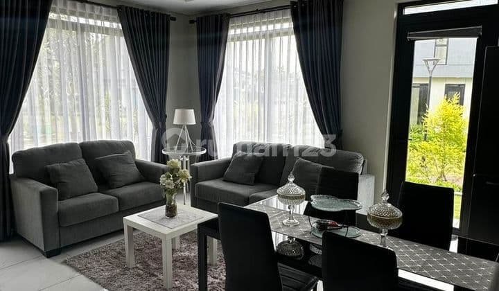 Disewakan Rumah Siap Huni Full Furnished Lokasi di Kota Baru Parahyangan Bandung