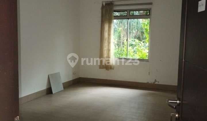Dijual Rumah 2 Lantai Siap Huni Nyaman Terawat Lokasi di Kota Baru Parahyangan Tatar Ratnasasih Bandung