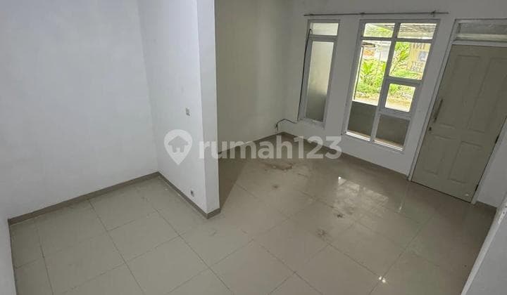 Dijual Rumah 2 Lantai Nyaman Siap Huni Minimalis Lokasi di Komplek Perumahan Kolonel Masturi Cimahi Bandung