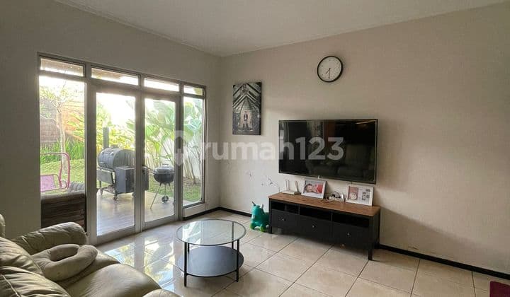 For Sale: Comfortable and Lush House Ready to Occupy, Location in Kota Baru Parahyangan, Bandung