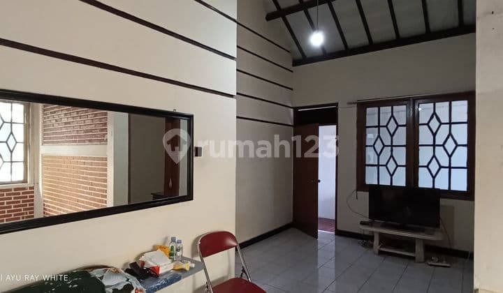 Dijual Rumah Dekat Pasar Kosambi Jalan Ciparea Selatan Bandung Huian Nyaman dan Terawat Lokasi Strategis
