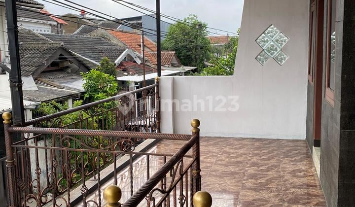 Disewakan Rumah Nyaman Terawat Siap Huni Minimalis Lokasi Strategis di Taman Kopo Indah 1 Bandung