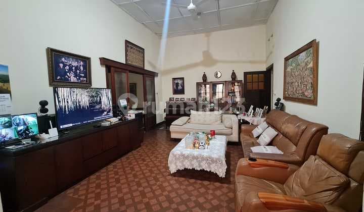 Dijual Rumah di Trunojoyo Bandung Hunian Nyaman dan Terawat Lokasi Strategis dengan Akses Mudah