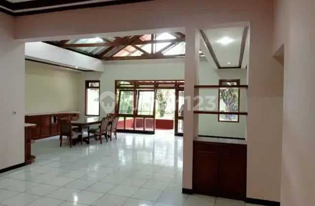 For Sale House on Mainroad Jl. R E Martadinata (Jl. Riau) Bandung Heritage Residence Type C Strategic Location and Easy Access