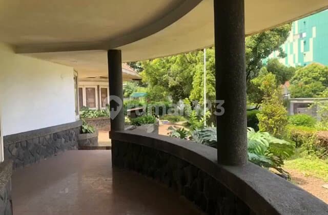 Dijual Rumah di Mainroad Jl. Riau Bandung Hunian Jaman Belanda Kokoh Kuat dan Nilai Historis Sangat Tinggi