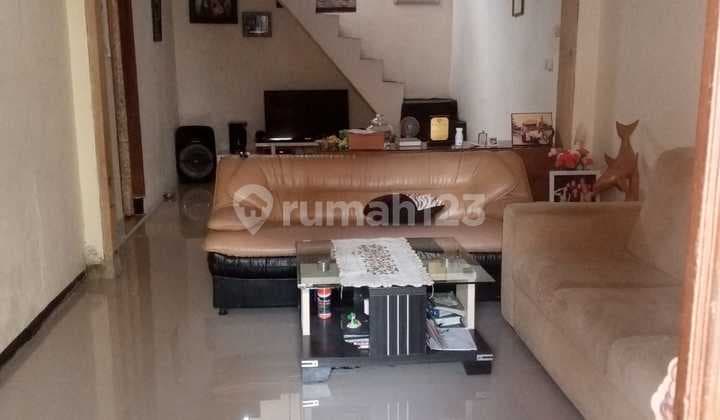 Dijual Rumah Terawat Nyaman Cocok untuk Kantor Lokasi Strategis di Pasir Biru Bandung