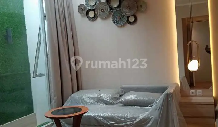 For Sale: 2-Story Fully Furnished Home, Comfortable, Green, Ready to Occupy, Located in Summarecon Cluster Dayana Bandung.