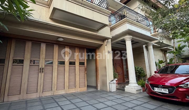 Rumah Mewah Dijual Under NJOP di Slipi Jakarta Barat