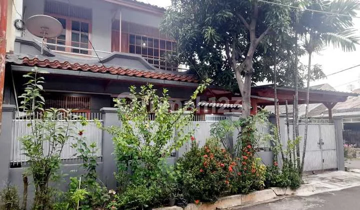 For Sale House in Taman Meruya Ilir, West Jakarta