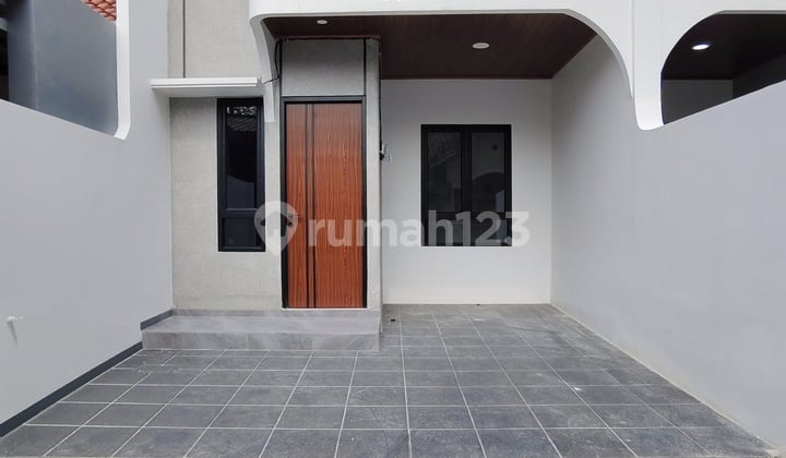 Rumah Baru Minimalis Murah Akses Masuk Mobil di Jagakarsa