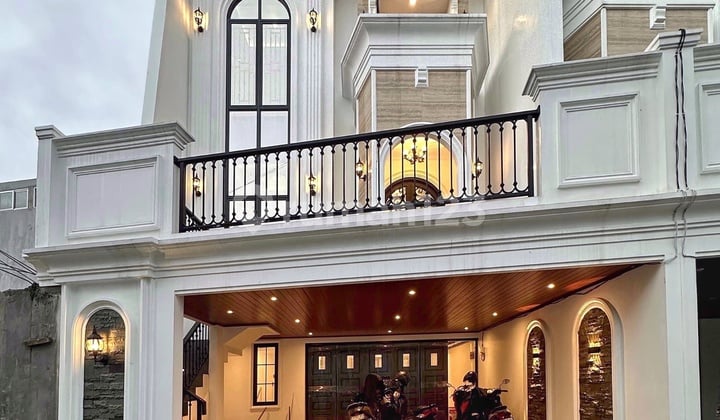 Rumah Baru Mewah Dalam Cluster Lokasi Strategis di Jagakarsa