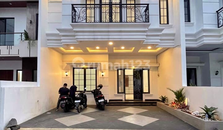 Rumah Baru Mewah Dalam Cluster Lokasi Strategis di Jagakarsa