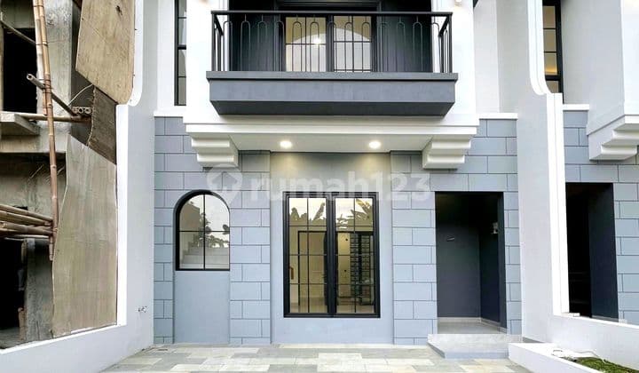 Rumah Mewah Dalam Cluster Akses Jalan Besar Samping Tol Brigif