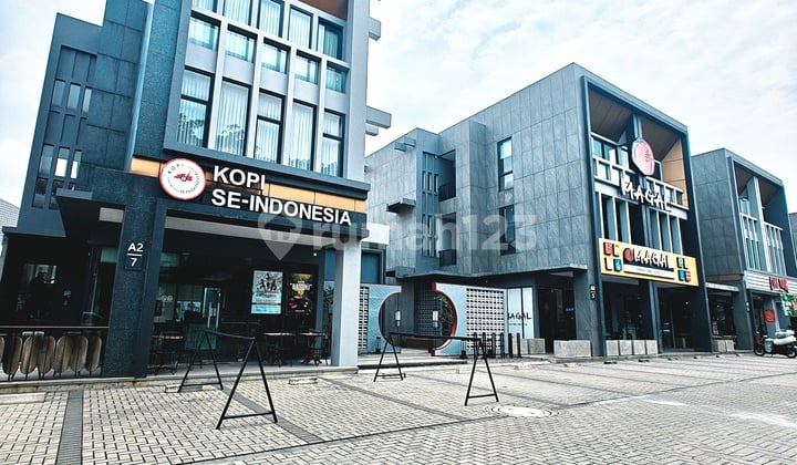 Rare Commercial Plot! Hook Position Strategic Location Suitable for Business in Bsd Daikanyama Zora - Tangerang