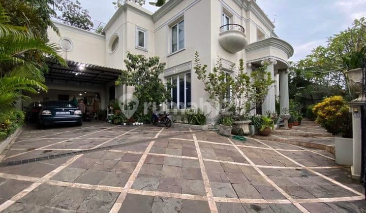 Rumah Mewah Classic Lokasi Premium Letak Strategis di Jagakarsa, Jakarta Selatan