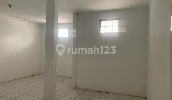 Ruko 2 Lantai Lokasi Strategis di Pinggir Jalan Raya, Tanjung Barat - Jakarta Selatan