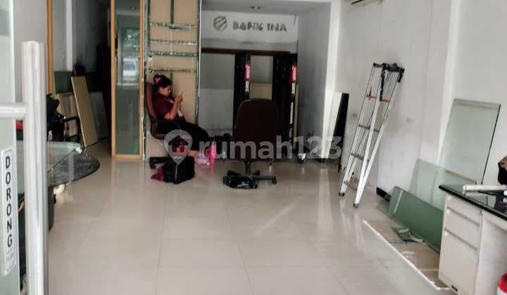 Disewa Ruko 3 Lantai di Pancoran Jakarta Selatan
