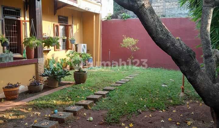 Nice House in Complex Strategic Location Near MRT Station, and Lebak Bulus Bus Pool - South Jakarta