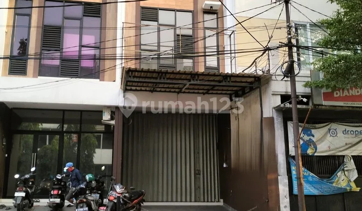 Rukan Minimalis Modern Aries Utama Lokasi Strategis Dekat Lippo Mall Puri di Jakarta Barat