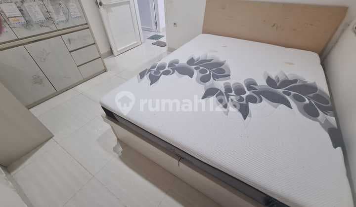Rumah Cantik Furnished Bagus Lokasi Strategis di Cluster Castilla BSD, Tangerang