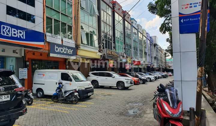 Ruko 3 Lantai Komersial Strategis di Grand Pasar Minggu, Jakarta Selatan