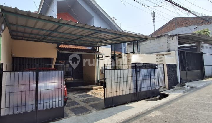 Rumah 2 Lantai SHM. di Kebayoran Lama