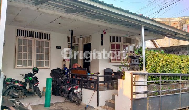 Rumah di Kebayoran Lama Bebas Banjir ******** SHM