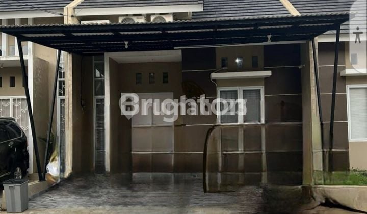 Rumah di perumahan Pesona ciputih