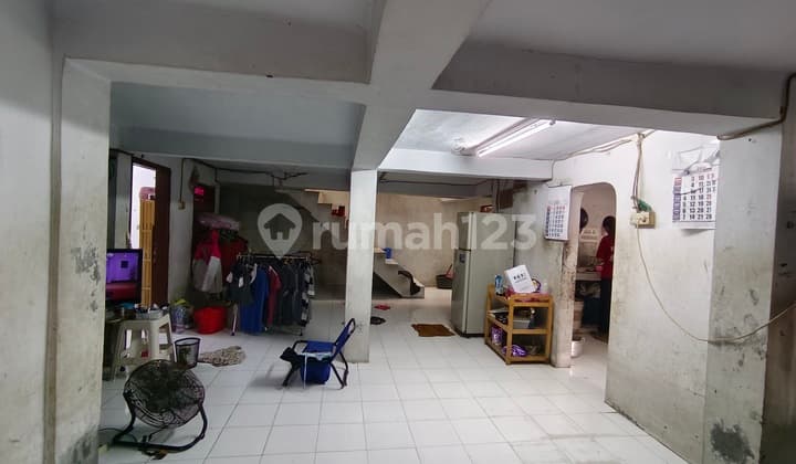 Rumah lebar 10 meter dijual murah butuh cepat dibawah harga pasaran di Pademangan Jakarta Utara