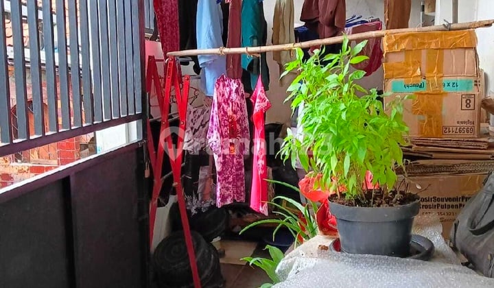 Jual Murah Rumah Lebar Semifurnish Siap Huni di Dwiwarna Jakarta Pusat