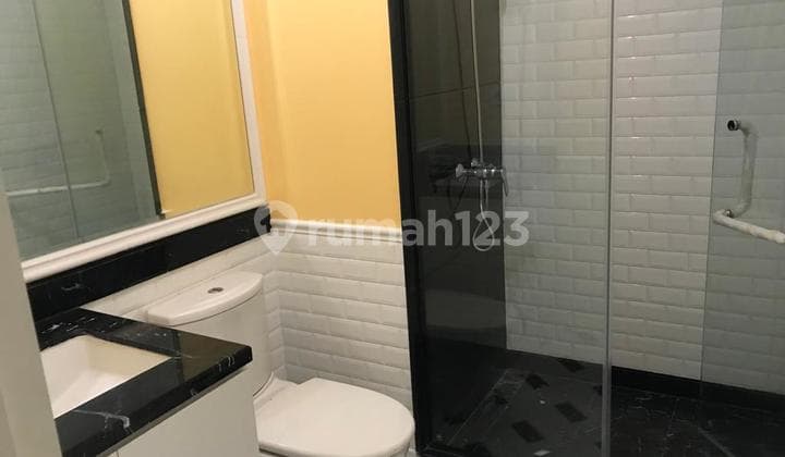 Apartement Brand New di Pantai Mutiara View Laut