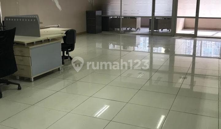 Ready-to-Occupy Office Space, Premium Location, Negotiable Selling Price