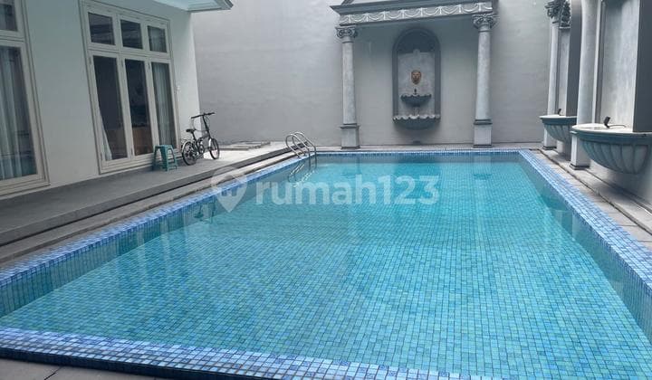 DI Sewakan Rumah Mewah\Pool\Full Furnished\Jakarta Barat