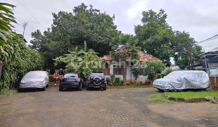 Bonus Land with Building in Premium Location, Matraman Dalam, Pengangsaan Menteng, Central Jakarta
