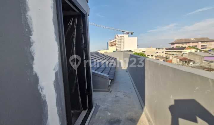 Shophouse Suitable for Culinary Business / Office in Pondok Kopi, East Jakarta