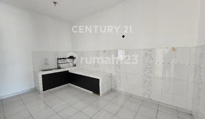 Rumah Siap Huni di Cluster Heliconia Harapan Indah Bekasi