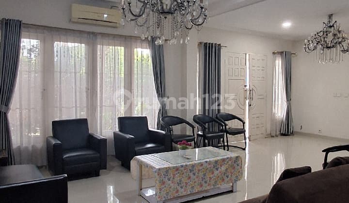 Rumah Siap Huni 2 Lantai Lokasi Strategis di Cempaka Putih R2281