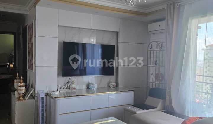 2 Unit Menjadi Satu Kesatuan di Apartemen Mediterania Boulevard, Kemayoran, Jakarta Pusat