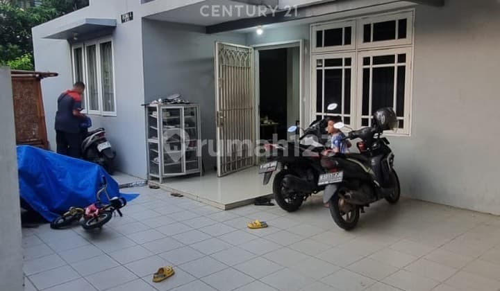 Rumah Posisi Hoek 2 Lantai Lokasi Sunter Bisma Jakarta Utara