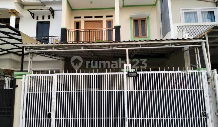 Dijual Cepat Rumah Cantik, Joglo Jakbar. Nyaman untuk Keluarga & Jalan Lebar. SHM. Cepat Hubungi Kami untuk Nego dan Kami Bantu untuk Deal!!!